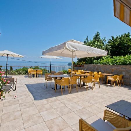 פיראן Sea View Guesthouse Opara מראה חיצוני תמונה