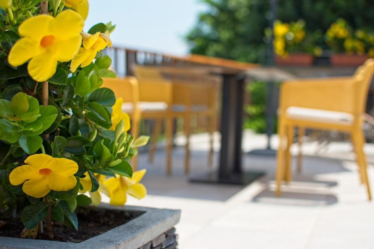 פיראן Sea View Guesthouse Opara מראה חיצוני תמונה