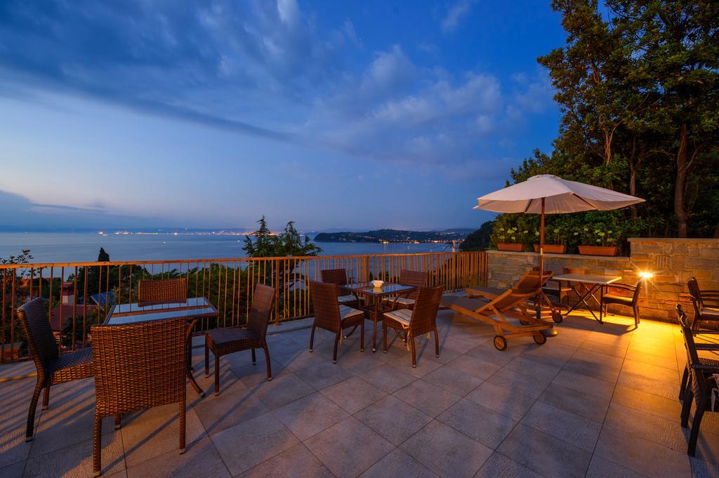 פיראן Sea View Guesthouse Opara מראה חיצוני תמונה